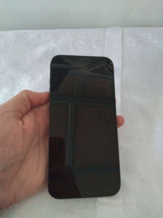 Iphone 12 pro max 256g orqa krishka singan ekran batareka alishgan