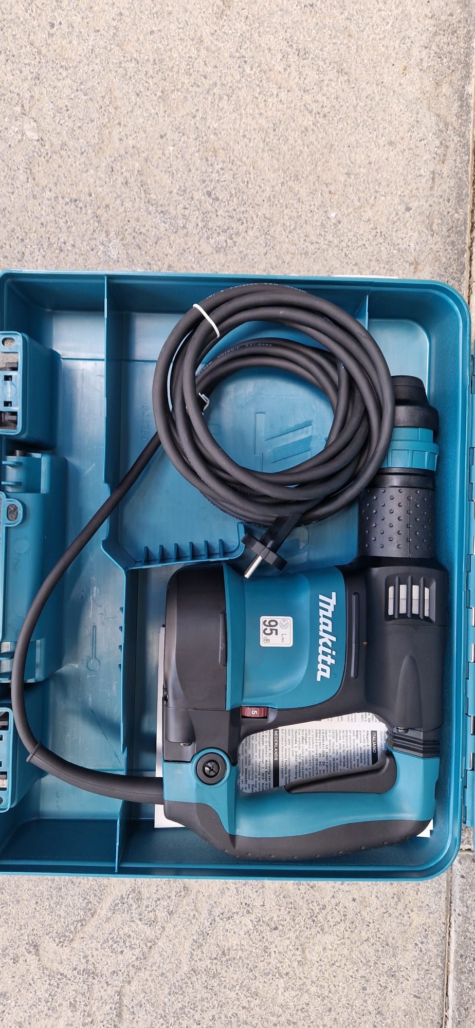 Hilti demolator pe curent nou