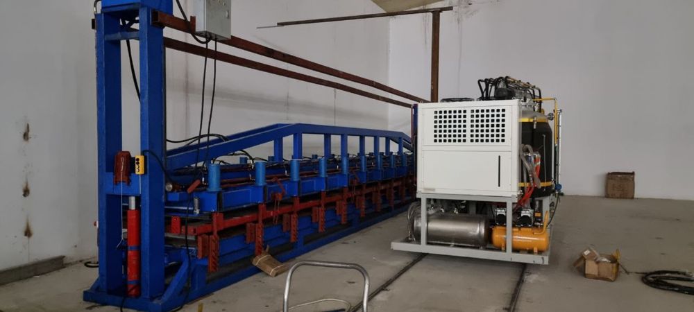 Продается 2 уровневый стол для производства ППУ сэндвич панелей