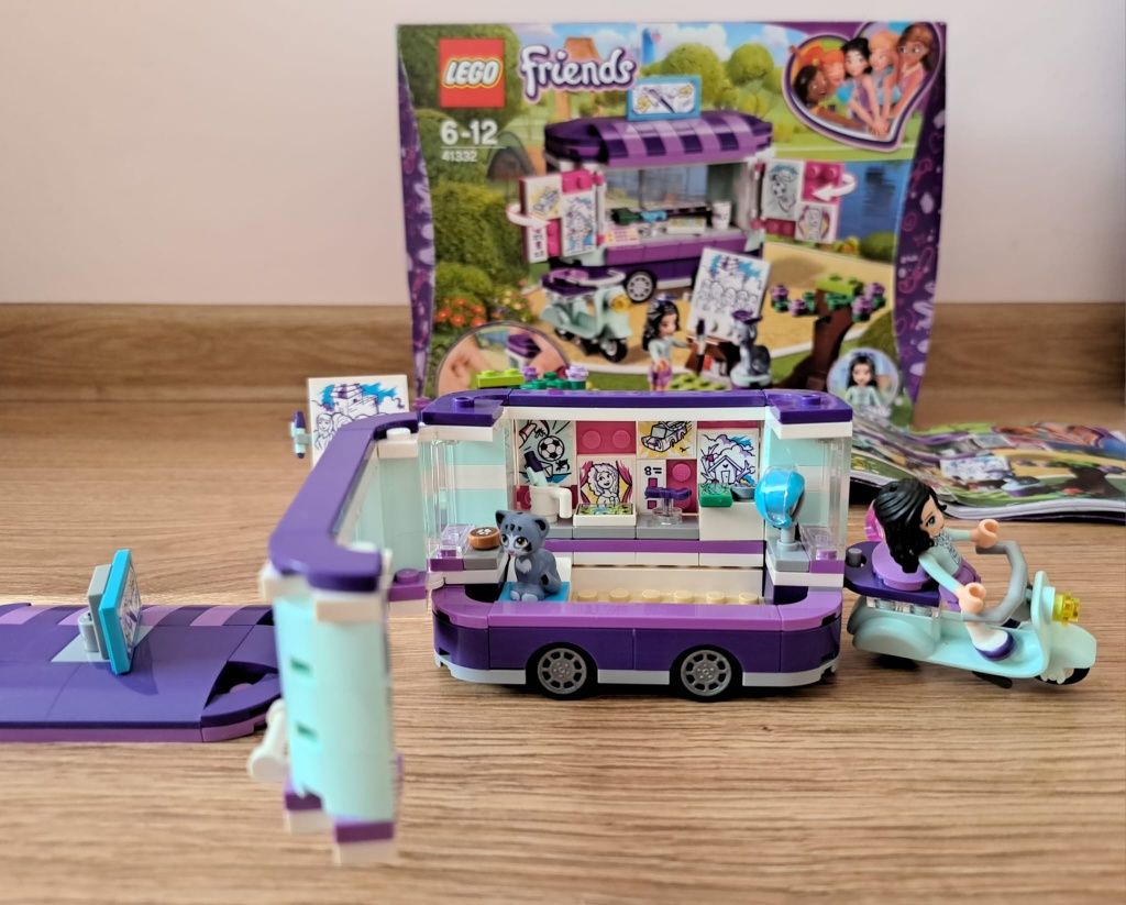 Lego 6-12 ani Standul de arta al Emmei