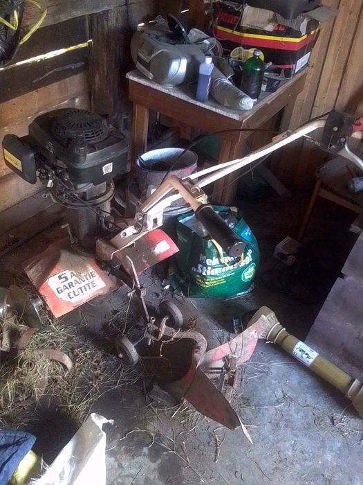 Motosapă Honda în stare bună de funcționare