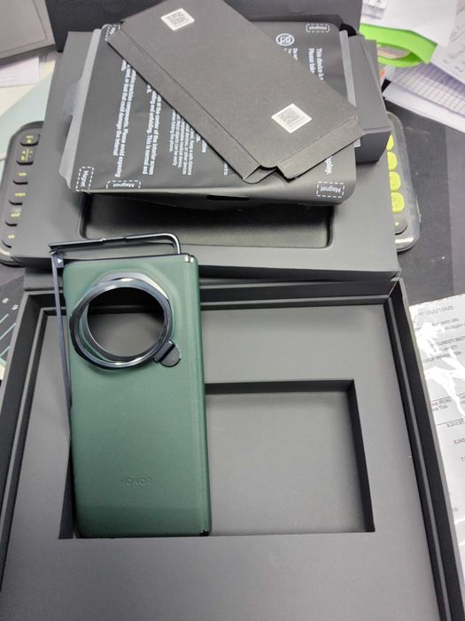 Honor Magic V3 cu copie factură Orange