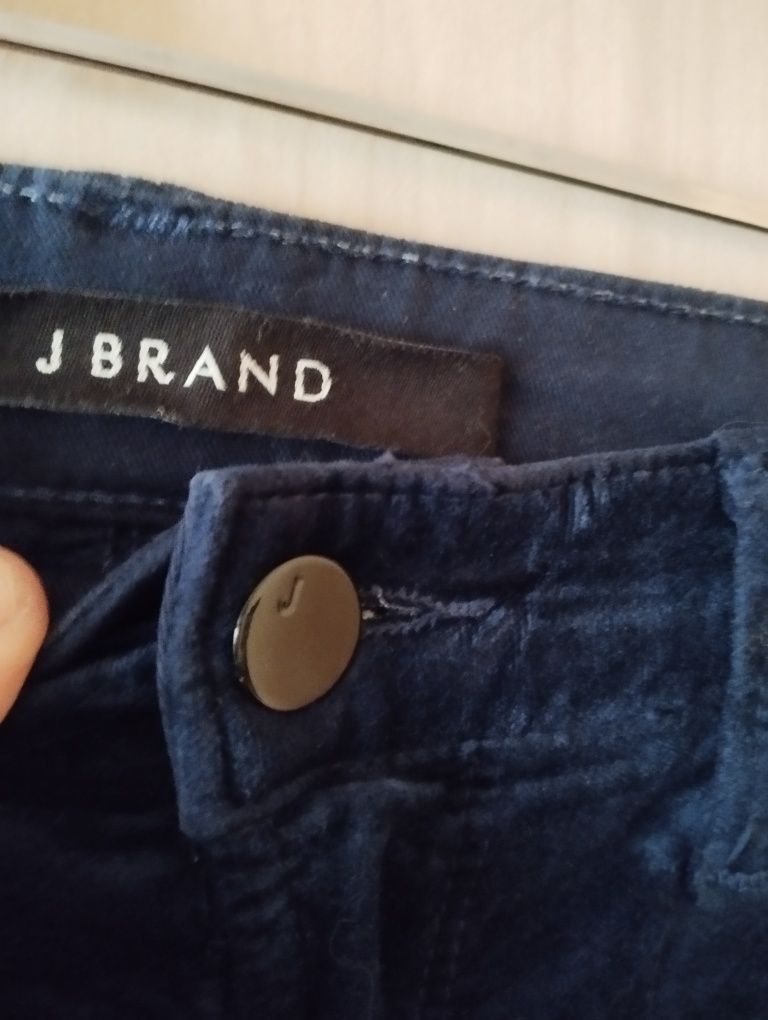 Дамски джинси слим на известната марка J.Brand
