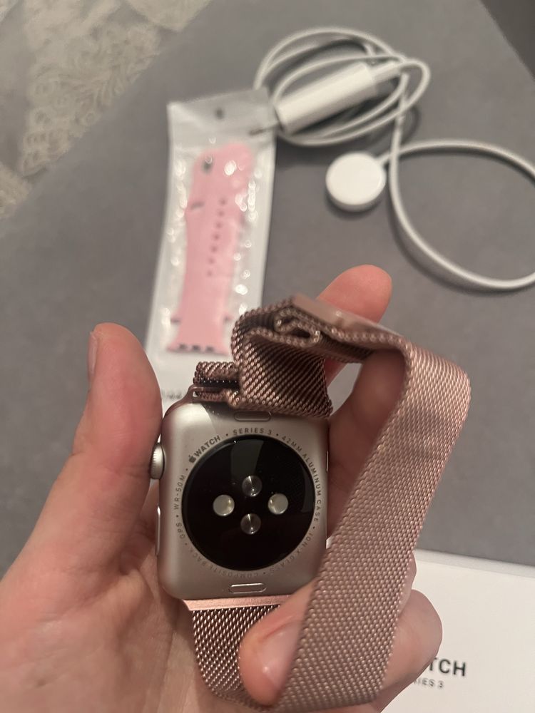 apple watch series 3 (42mm)