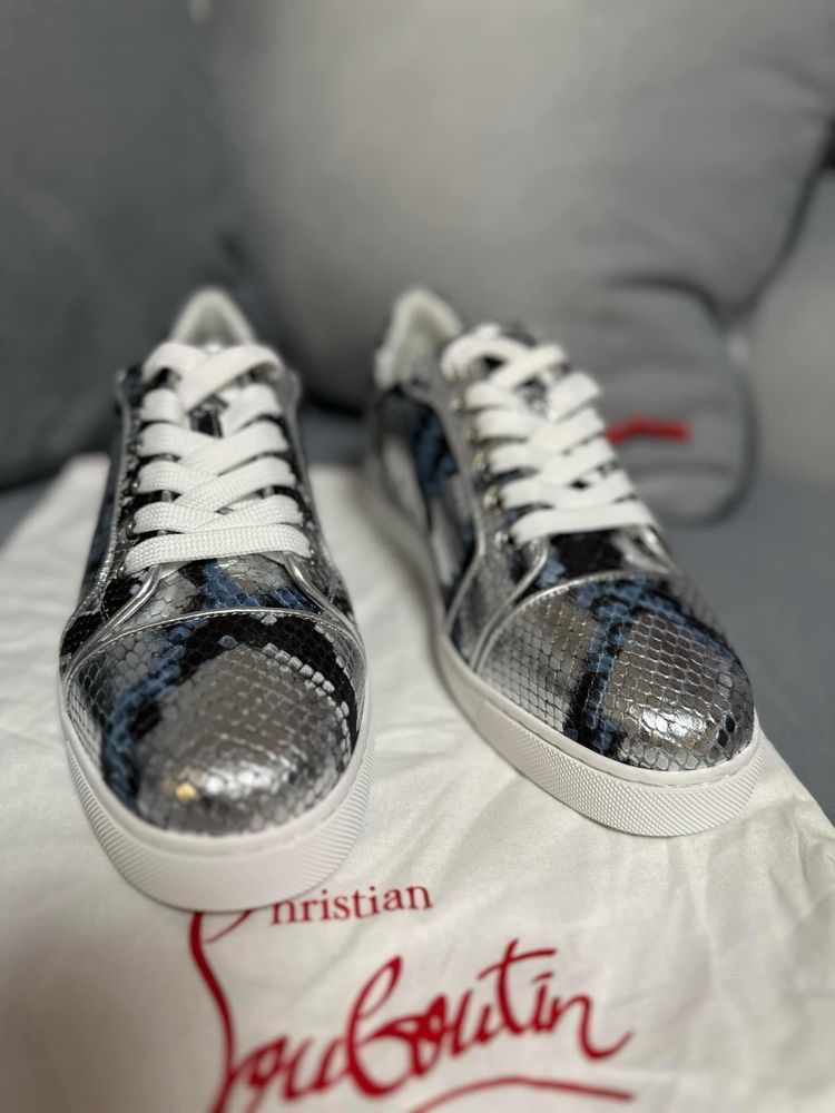 Sneakersi Louboutin originali (argintii)