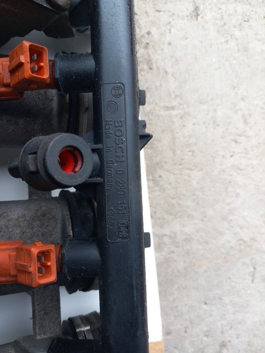 Rampă injectoare cu injectoare si galerie de admisie Alfa Romeo