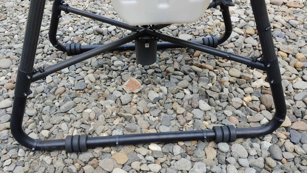 Drona agricola DJI Agras T30 - BONUS: pachet pieste de schimb