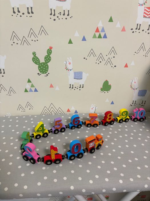 Магнитно дървено влакче