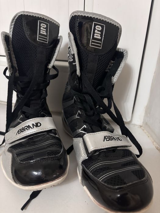 Продается Боксерки ABBRAND