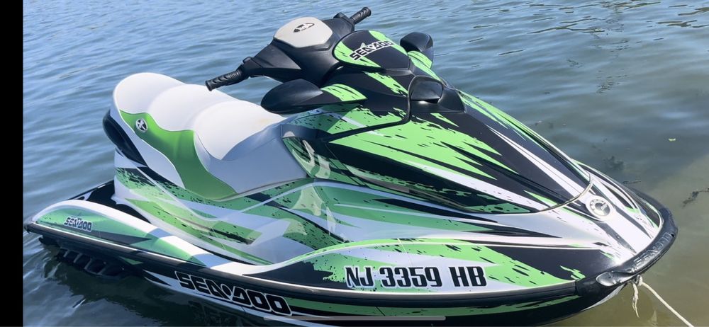 Продавам джет Seado в топ състояние