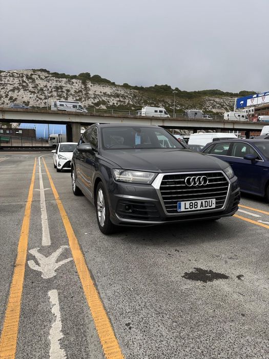 Dezmembrez q7 4m sline 3.0tdi crt perne matrix distronic carlig