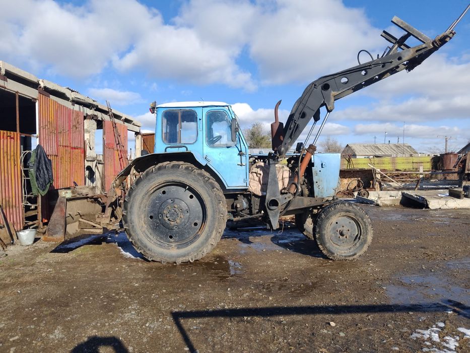 Продам трактор