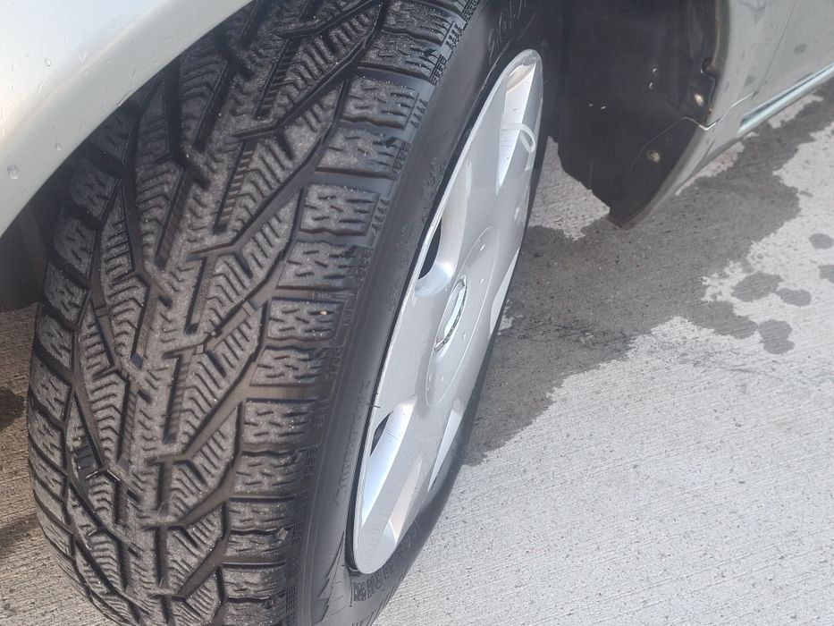 Nissan primera 1.6 benzina