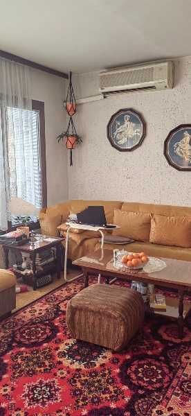 Продава се Тристаен апартамент в Пловдив, Изгрев - 64 кв.м за 1250 €/кв.м - Снимка #2