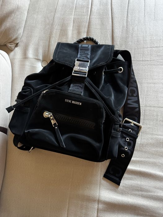 Чанти Armani e Steve Madden