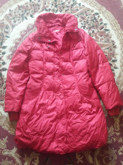 Продается куртка, красивая, фирменная, Корея, удобная,теплая