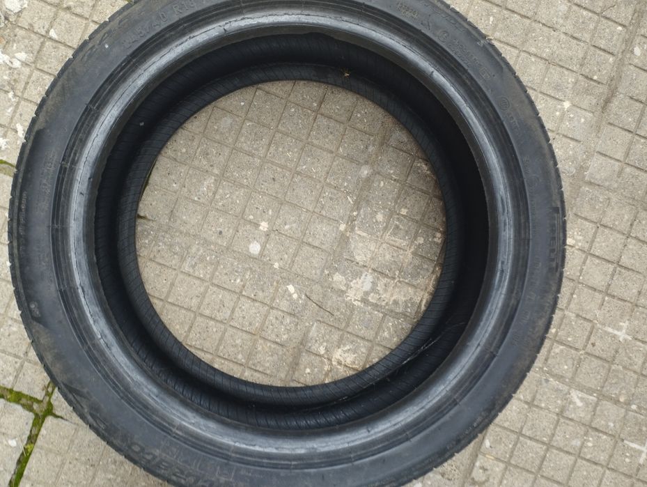 Гуми 245 40 18 два броя