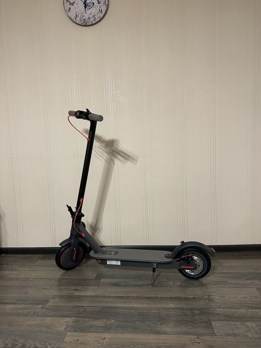 Електрическа тротинетка с макс скорост 31 km/h