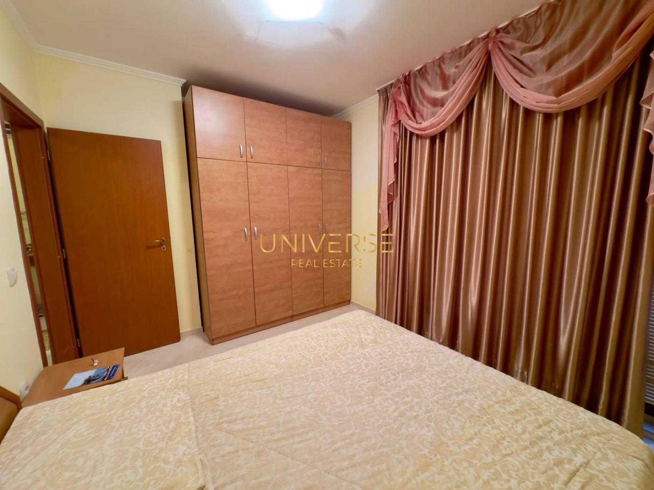 Продава се Четиристаен апартамент в Свети Влас - 295 кв.м за 950 €/кв.м - Снимка #11