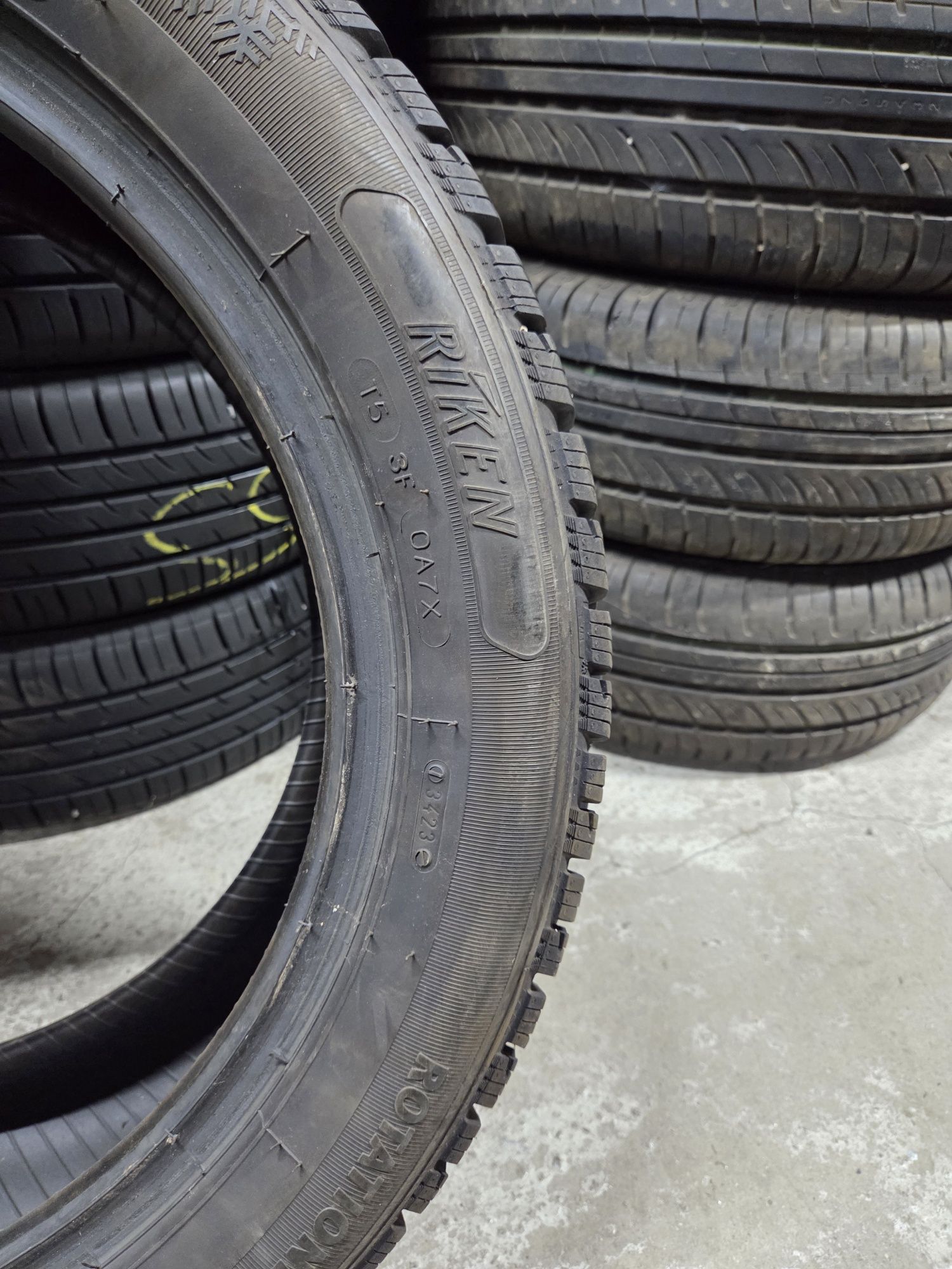Set 4 anvelope SH iarna Riken 215/55/17 dot 2023