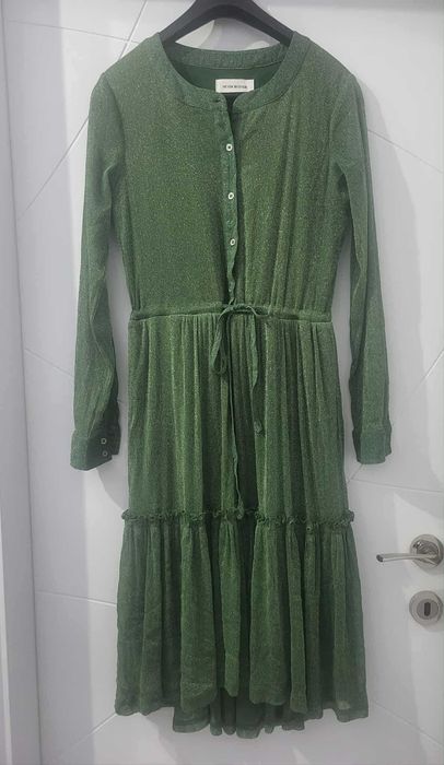 Елегантна  рокля