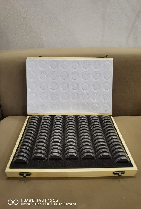 Дървена кутия за 100 монети + капсули + уплътнители за съхранение на м