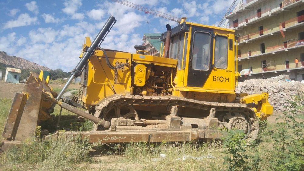 ЧТЗ 180 Б10 2019  Бульдозер