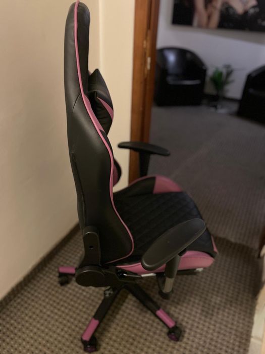 Scaun gaming  stare perfecta. Utilizat de 2 ori