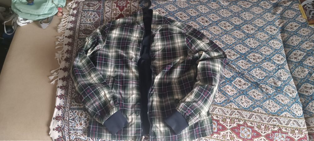 Куртка Moncler с шатландской клеткой, Монклер