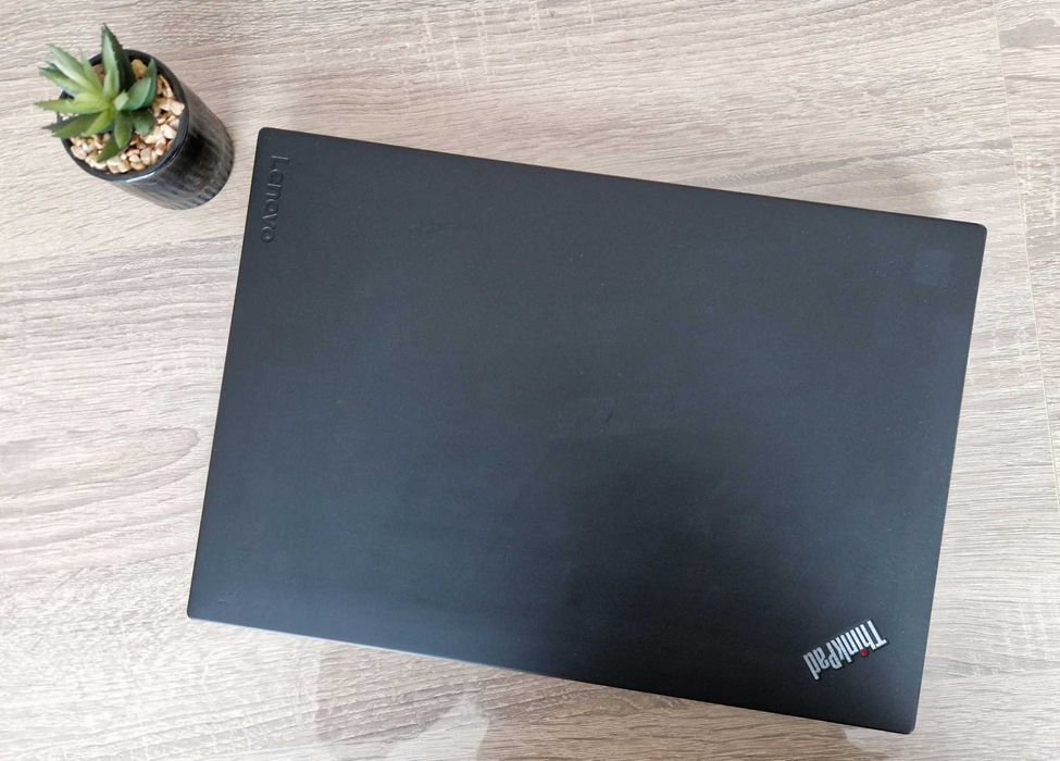 Лаптоп Lenovo Thinkpad T470 i5 / 16GB RAM / 256GB БЕЗПЛАТНА ДОСТАВКА!