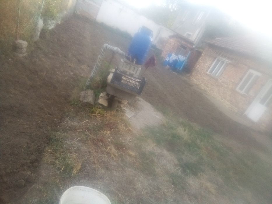Междо гр.Плевен и гр.Ч.бряг на основна ул.на близо ЖП гарата