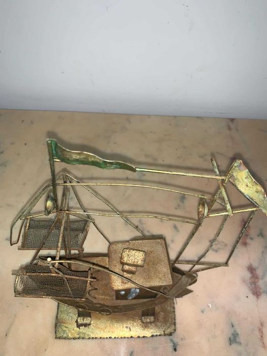 Corabie muzicala din fier facuta manual