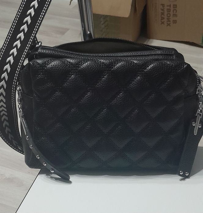 Продам женскую  сумку.