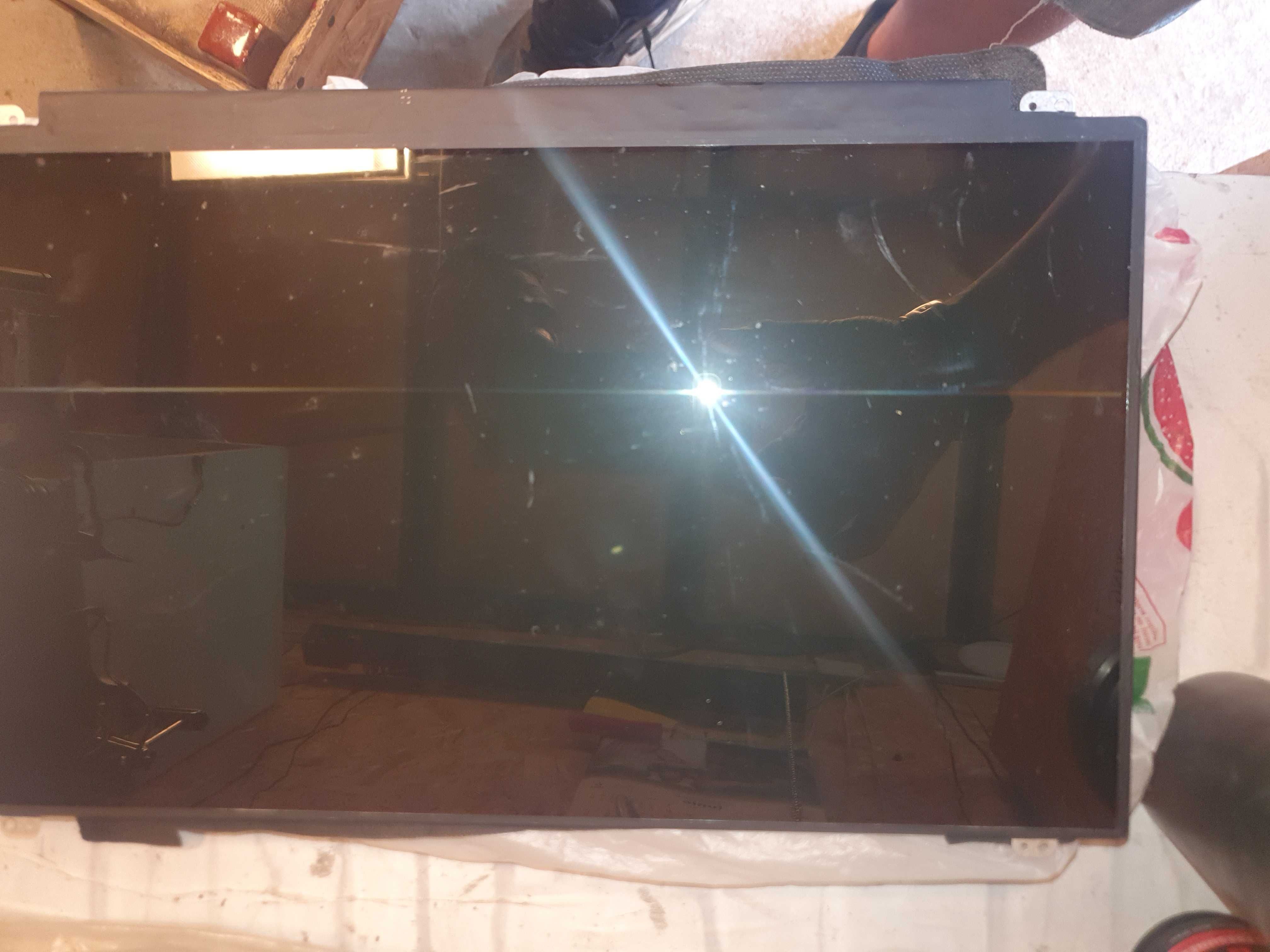 display laptop slim si normal  mufa 40 pini