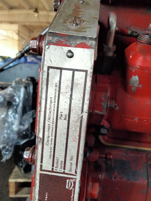 vând motor Cummins 6BT