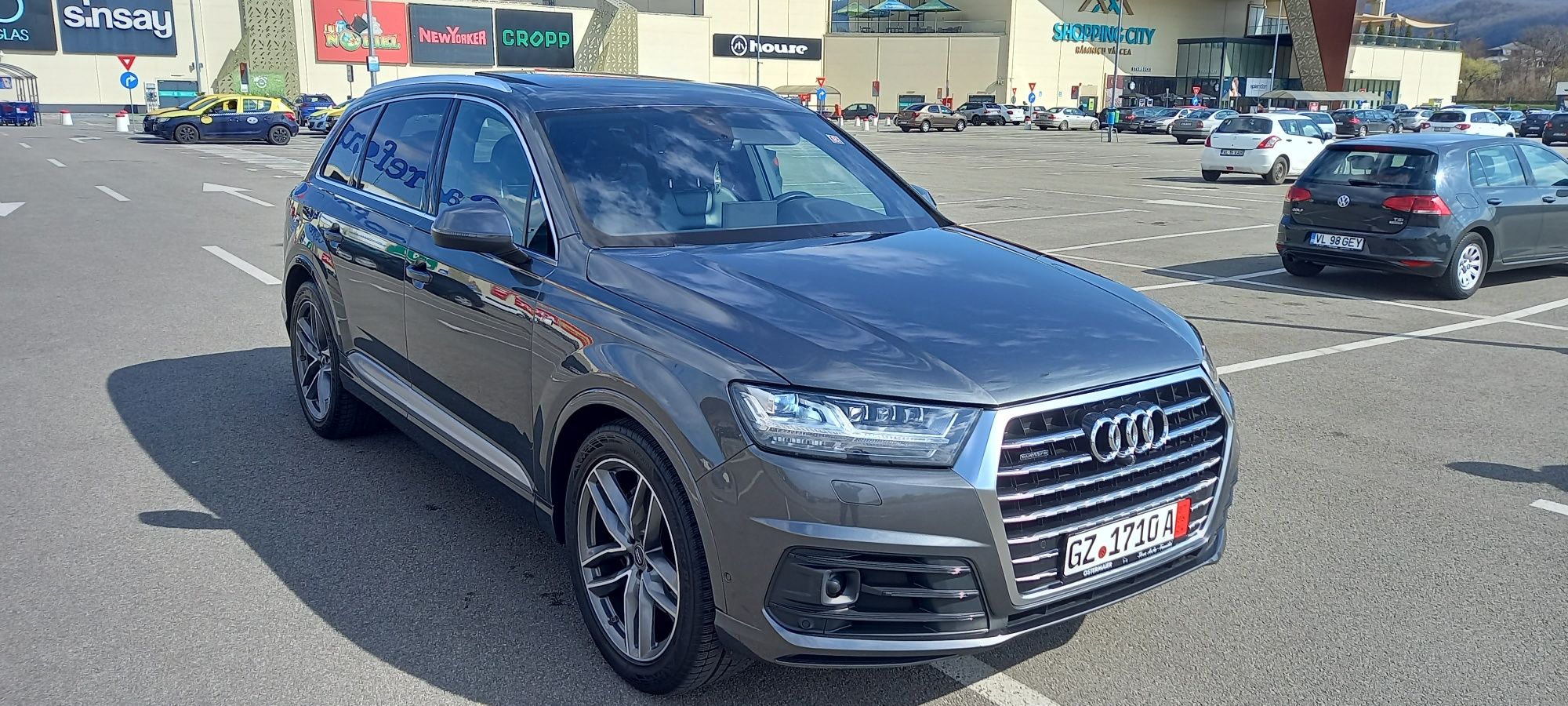 Audi Q7 3.0Diesel Quattro 7locuri S-line adus recent