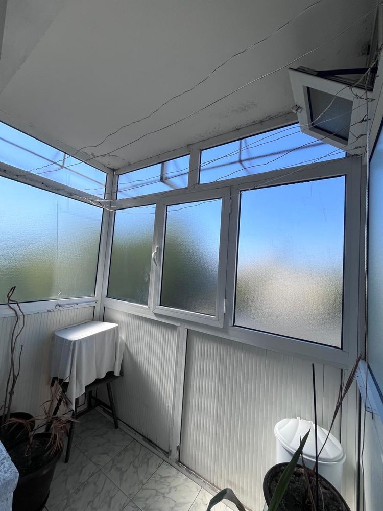 Inchiriez apartament 3 camere