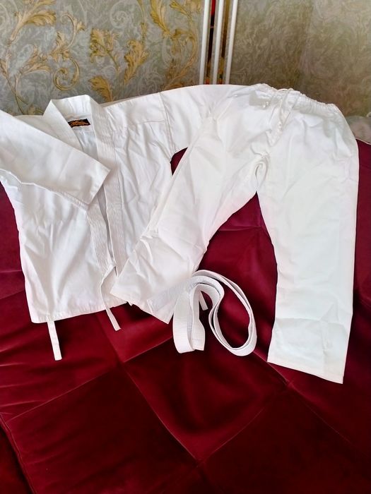 Продам кимоно детское