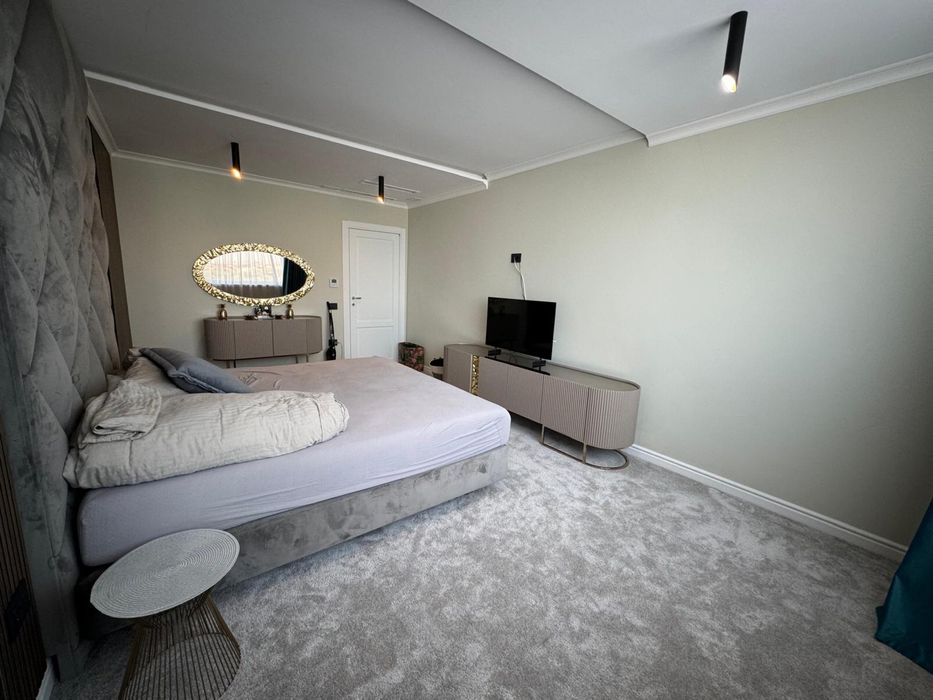 Apartament de vanzare 3 camere , super pret