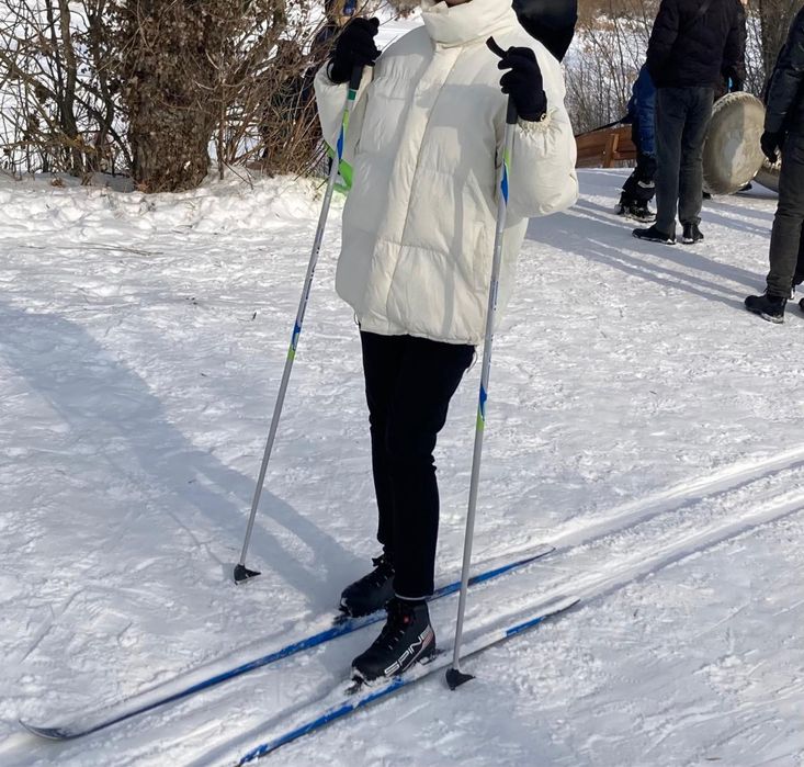 Продам куртки демисезон за 3 тыс и за 5 тыс