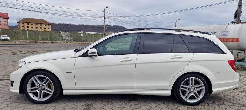 Mercedes C180 Turbo CGI AMG de fabrica