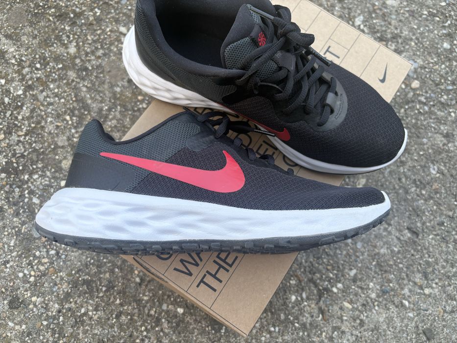 Nike revolution 6