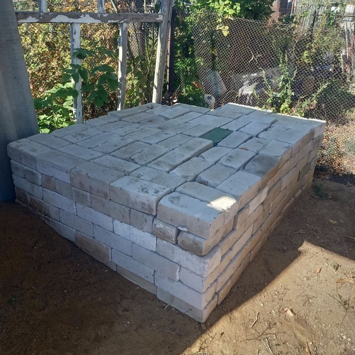 Продам  кирпичи б/у