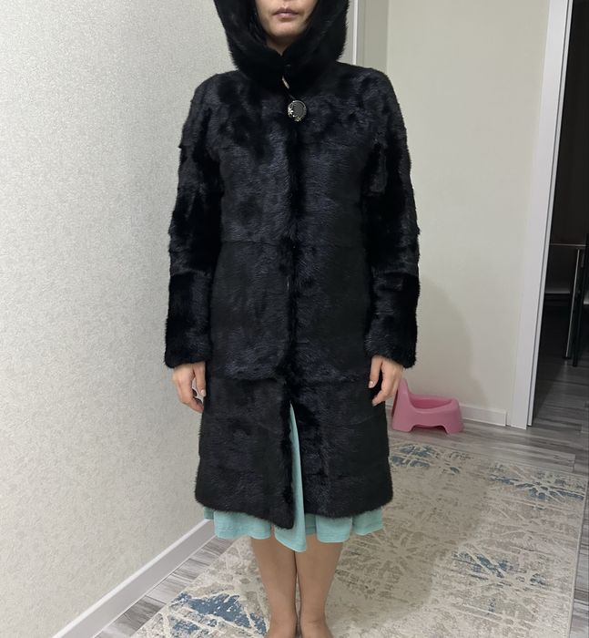 Продам норковую шубу