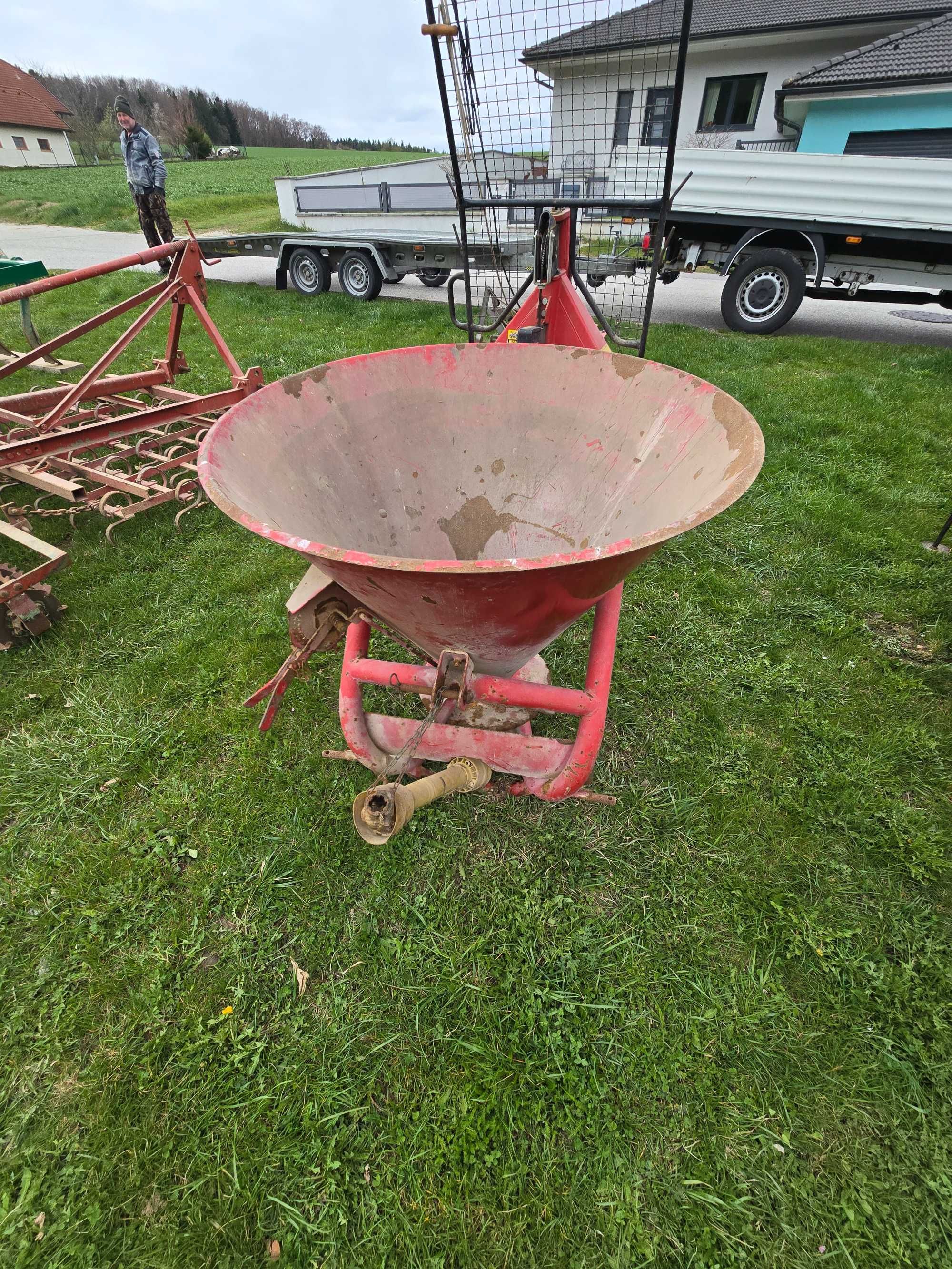 Distribuitor azot 300 litri in tiranti la tractor Mea Azot 300l
