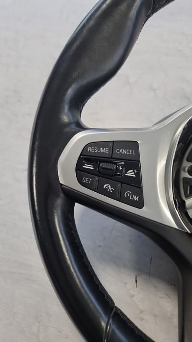 ВОЛАН за бмв Г30 перфектно състояние