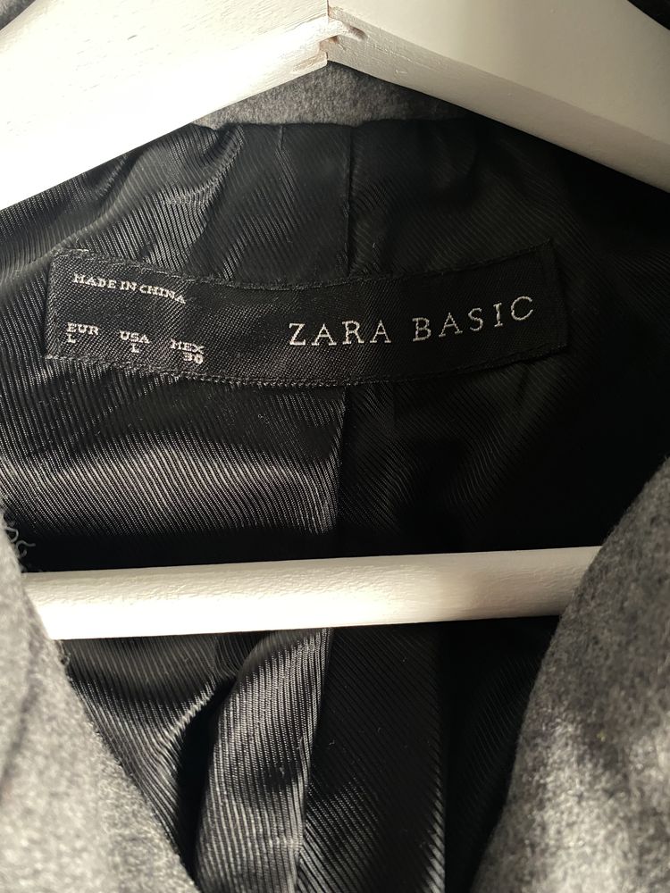 Пальто Zara Basic женское серое