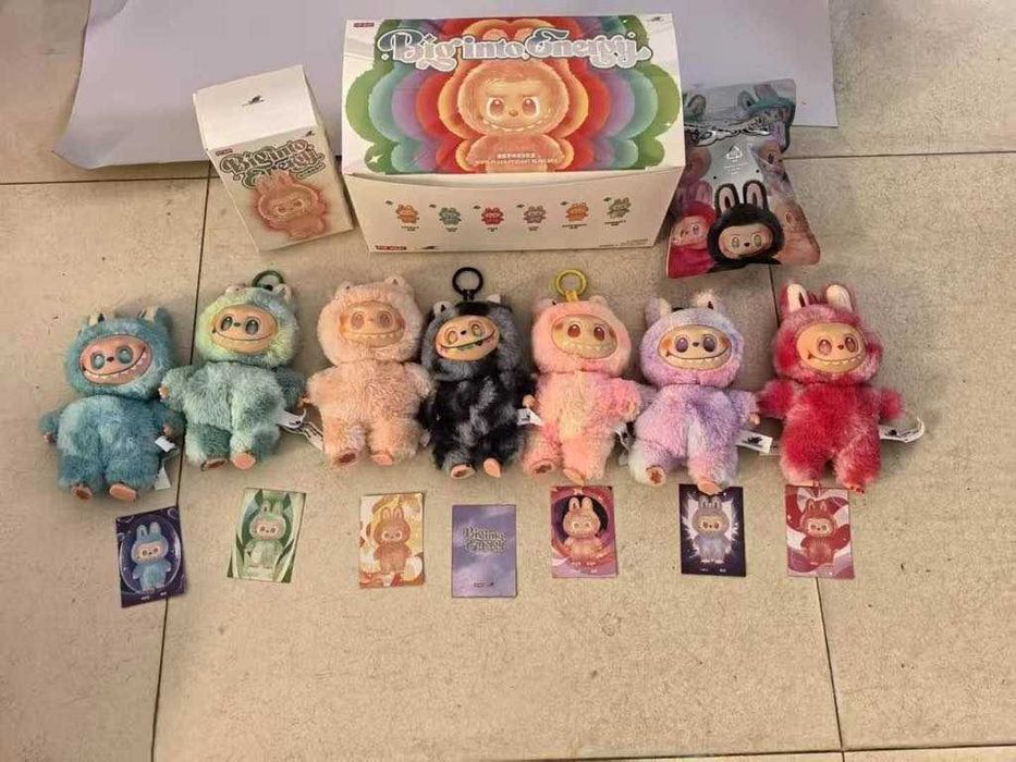 LABUBU Coca-Cola / Лабубу Кока-Кола плюшени ключодържатели POPMART