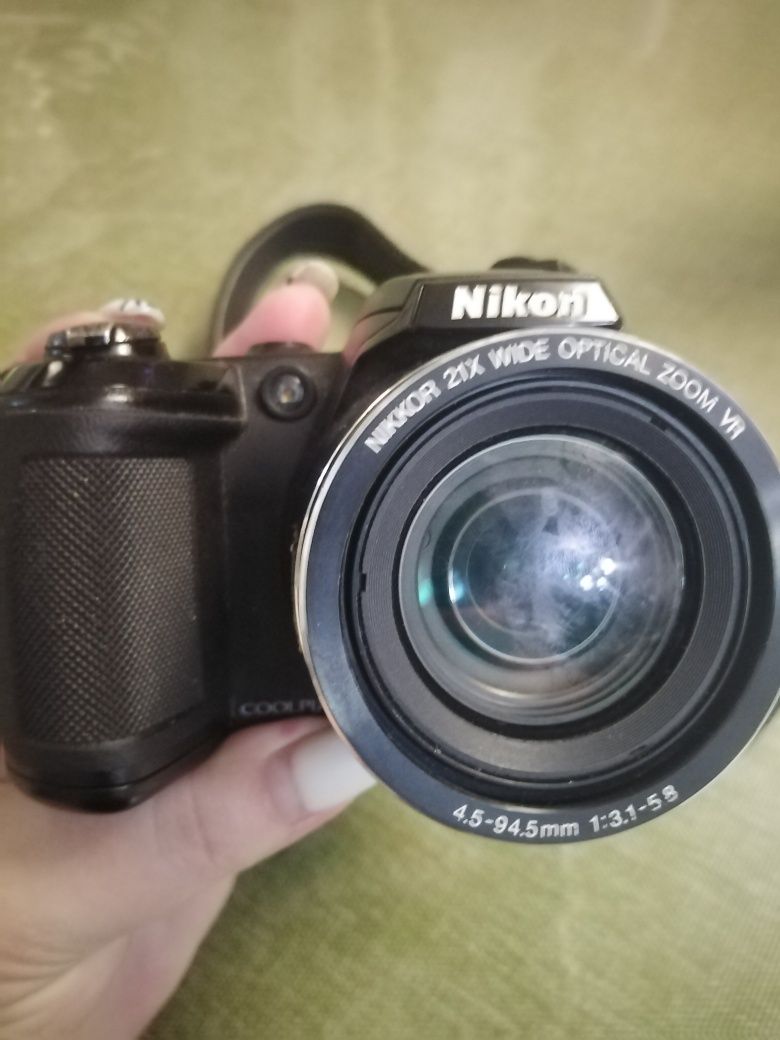 Фотоопорат цифровой Nikon L120.