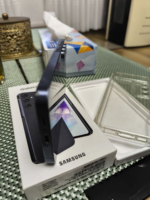 A 55 5g telefonul arată perfect